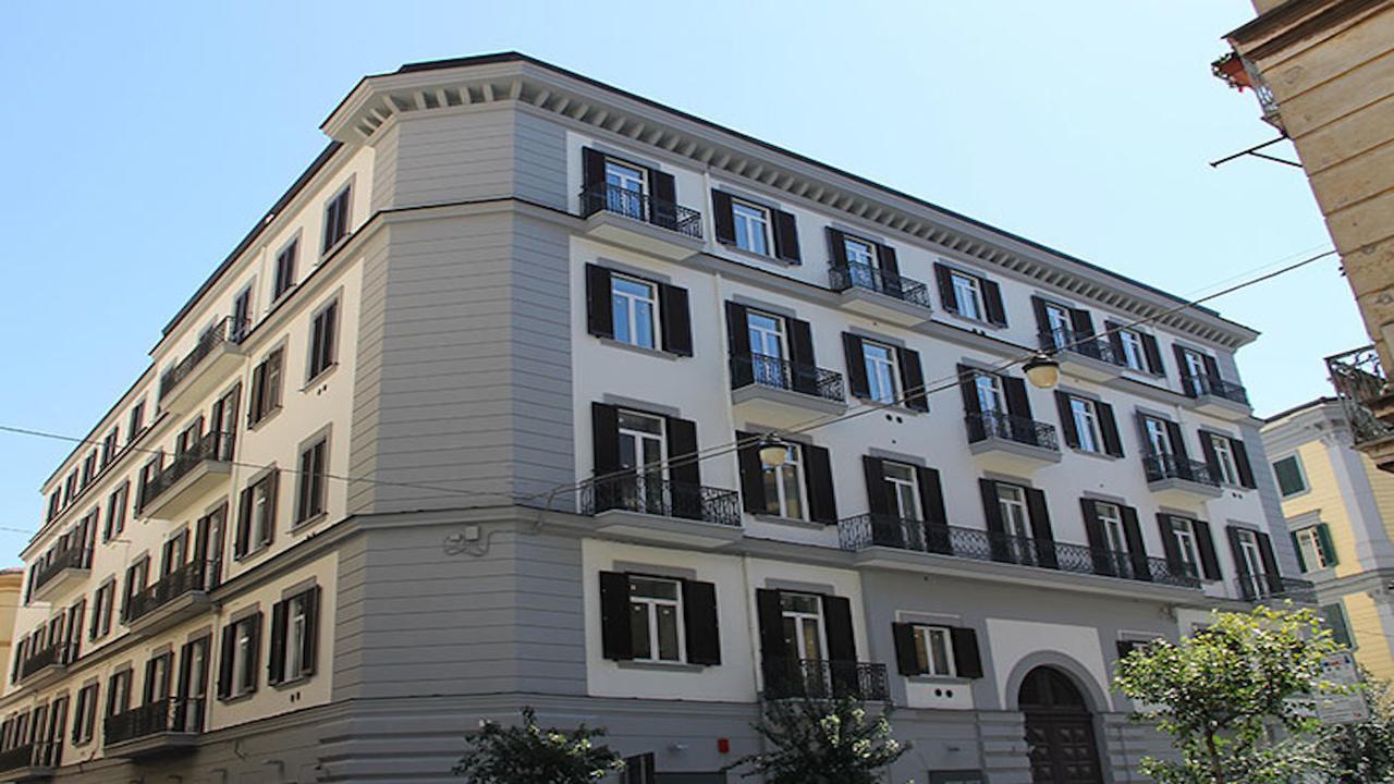 Duomo Regina Apartments Napels Buitenkant foto